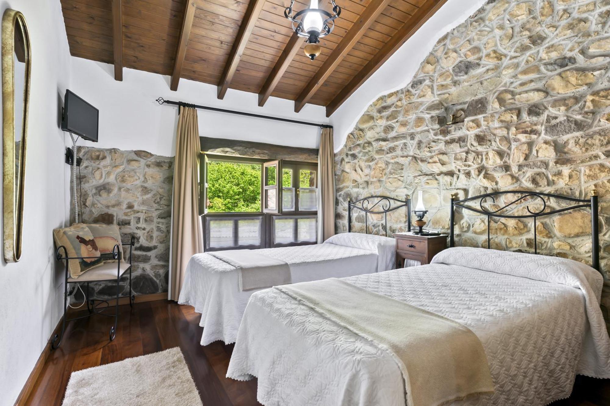 Casa De Aldea La Venta Los Probes Llanes Exteriér fotografie